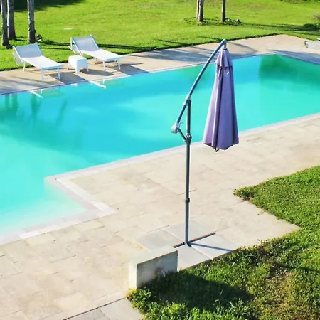 Luna Con Piscina * Borgagne