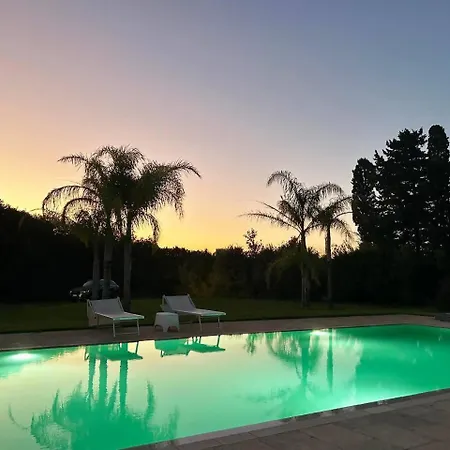 Luna Con Piscina *